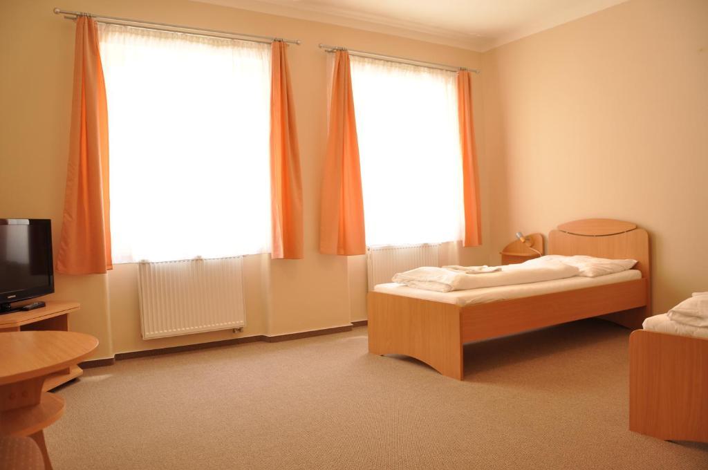 Hotel V Centru Ceske Budejovice Quarto foto